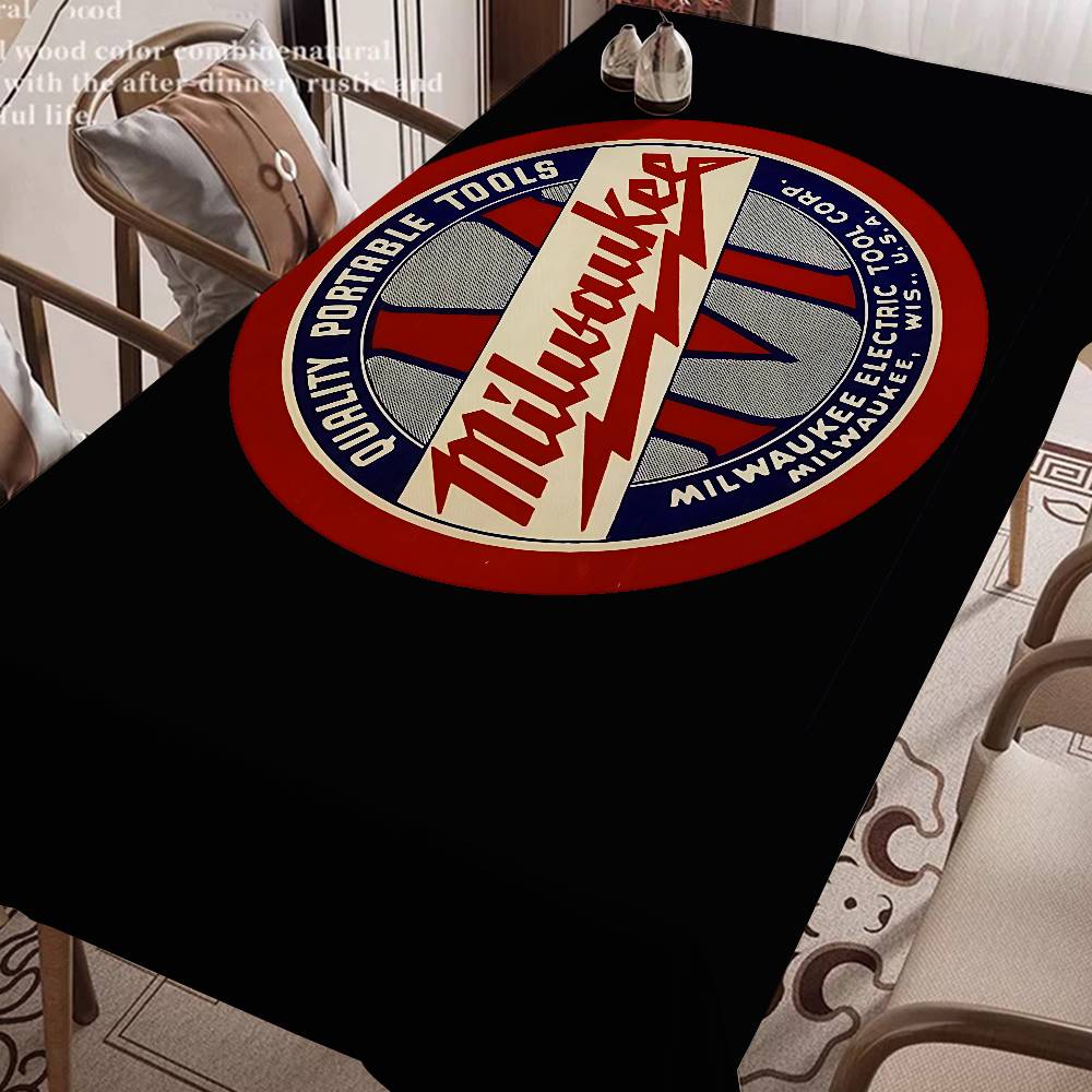 LOGO M-Milwaukees Fashion Tafe - Home Textiles Today Logo recensie en prijs